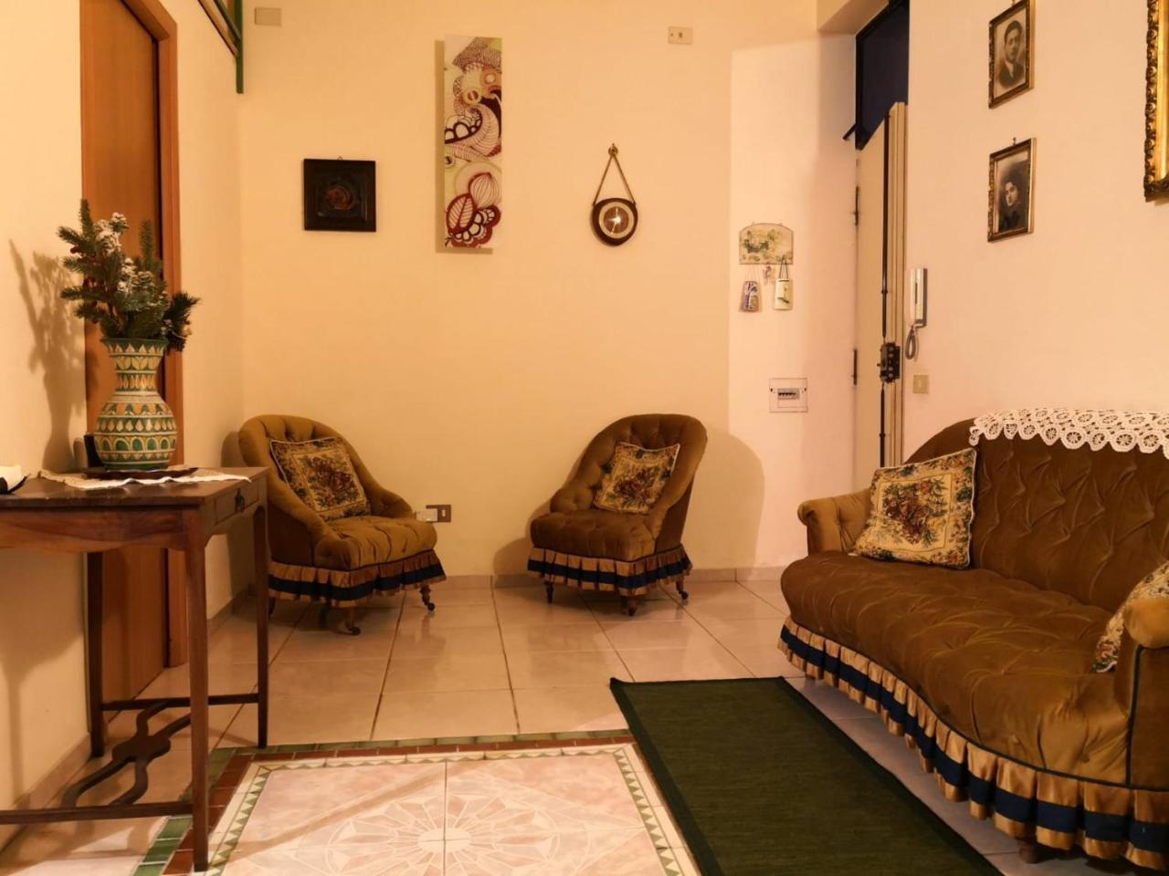 B&B Il Nespolo Salerno Bagian luar foto