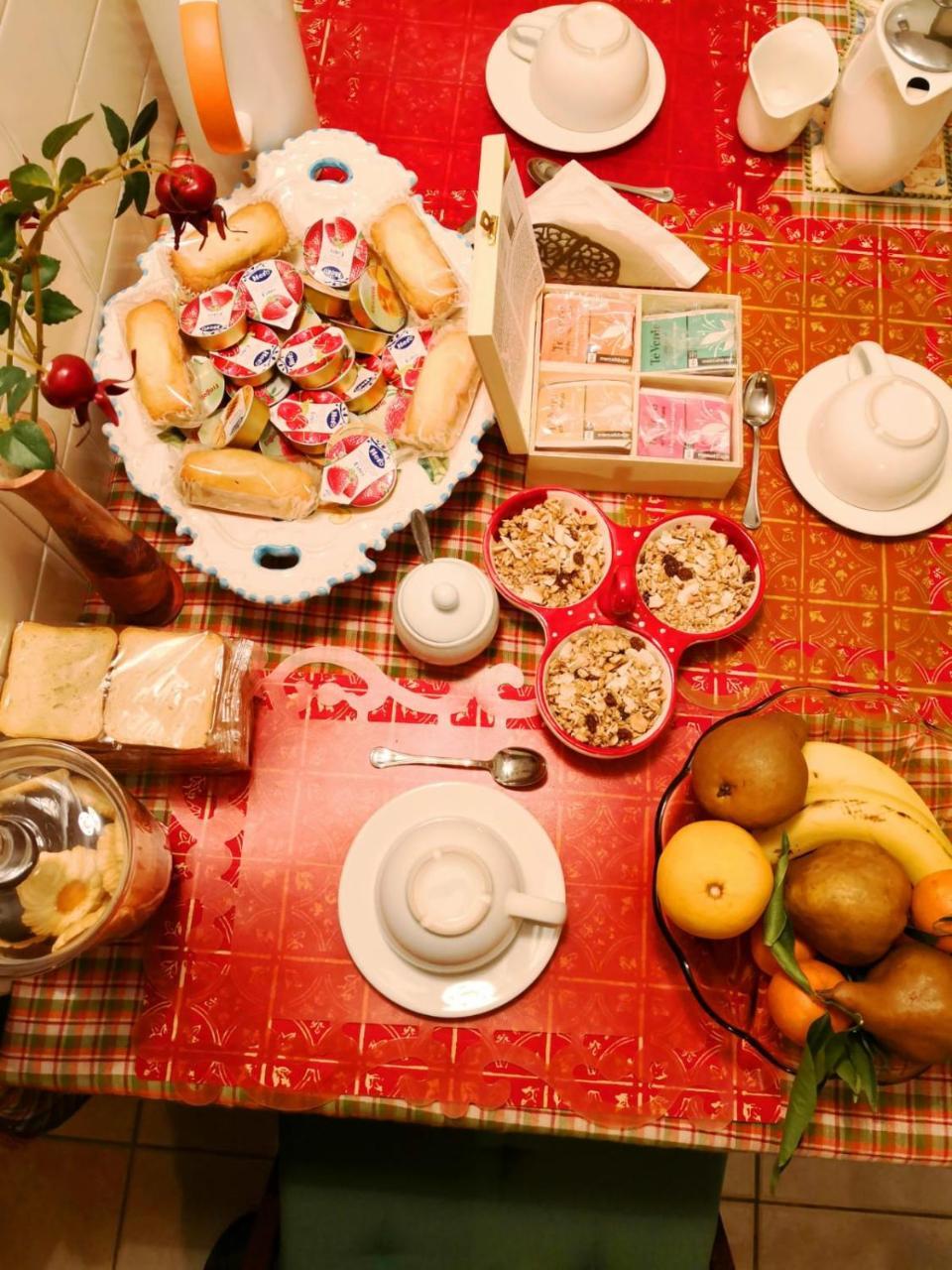 B&B Il Nespolo Salerno Bagian luar foto