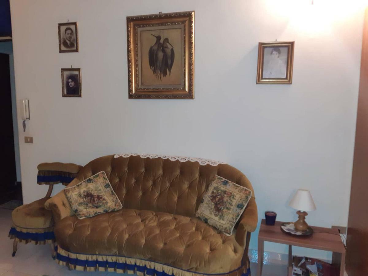 B&B Il Nespolo Salerno Bagian luar foto